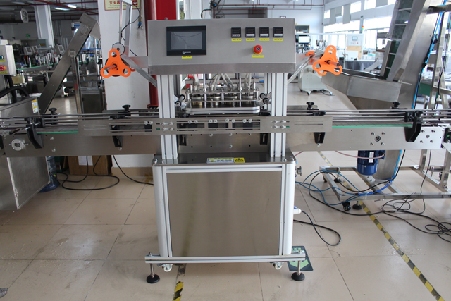 შუშის ქილების დალუქვის მანქანა (3).JPG