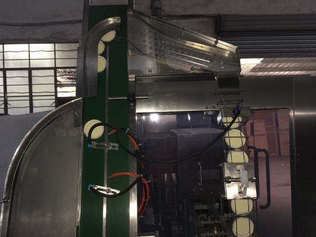 ქუდების ამწევი სისტემა.jpg