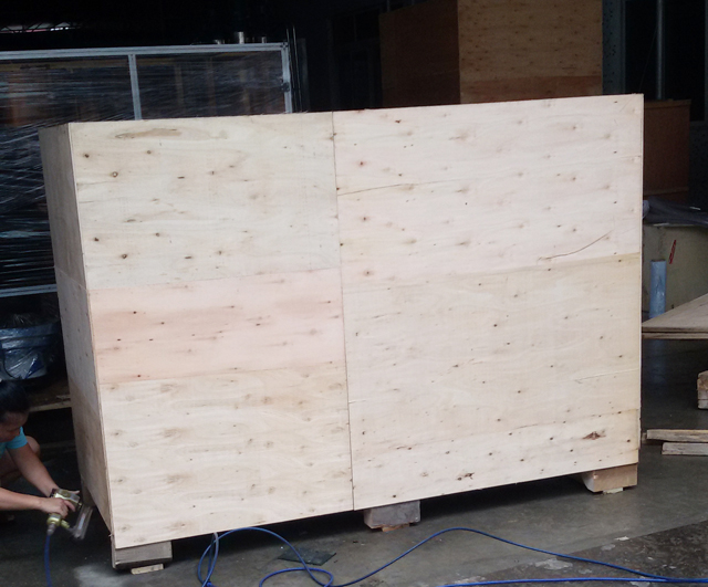 მანქანების შეფუთვა 6 თავიანი გადასასვლელი შემავსებლის ხაზი.jpg