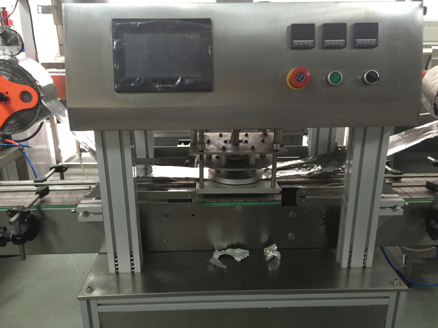 ქილების დალუქვის მანქანა.jpg