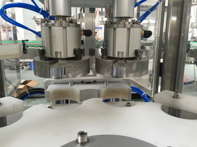 ვაკუუმური გადახურვის მანქანა.jpg