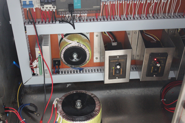 შიდა მანქანა ელექტრონული.jpg