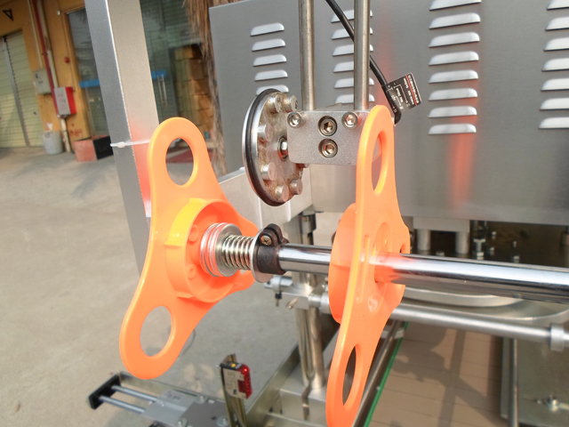 როლიკერი ფირის ჩასატვირთად sealing.jpg