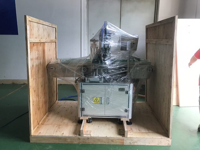 პომადის მარკირების მანქანა.jpg