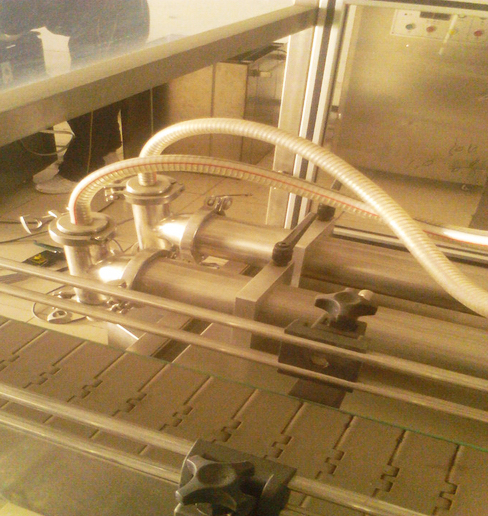 შემავსებელი მანქანა ორმაგი თავები აღჭურვილია ავტომატური.jpg