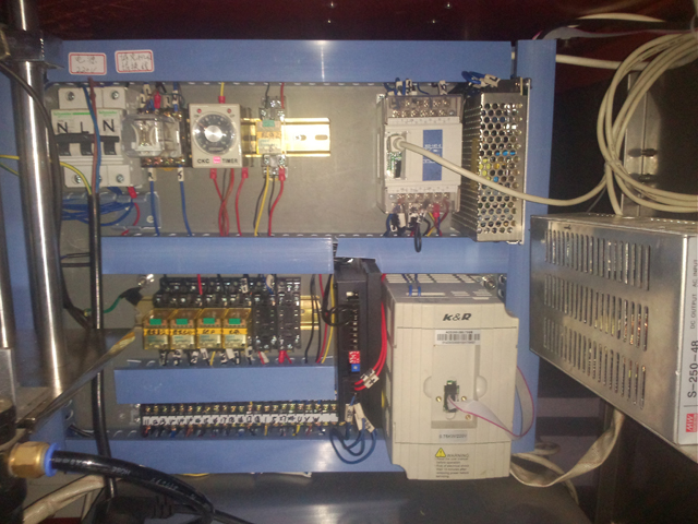 INSIDE ალუმინის მილების შემავსებელი დალუქვის მანქანები.jpg