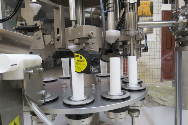 მილის შემავსებლის დალუქვის აღჭურვილობა.jpg