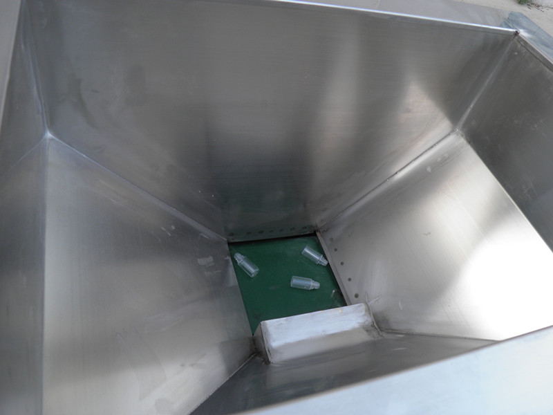 Bottle unscrambler for E liquid.jpg