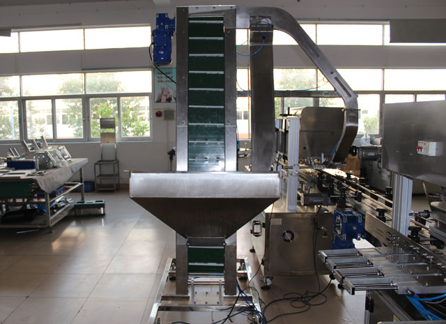 ქუდების ამწევი სისტემა (3).JPG