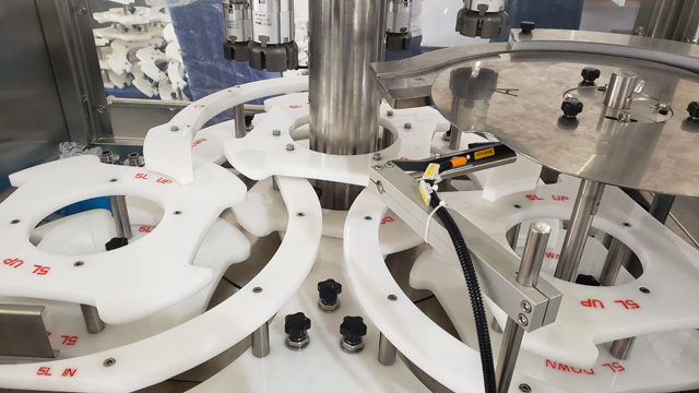 ხრახნიანი საფარის აღჭურვილობა.jpg