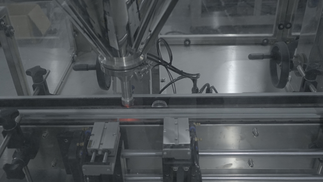 ფხვნილის შემავსებელი ხრახნიანი საყრდენი.JPG