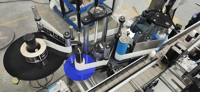 მარკირების სტიკერის მანქანა.JPG