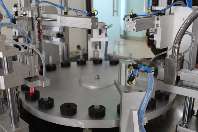 შემავსებელი საწნეხი მანქანა ავტომატური.jpg