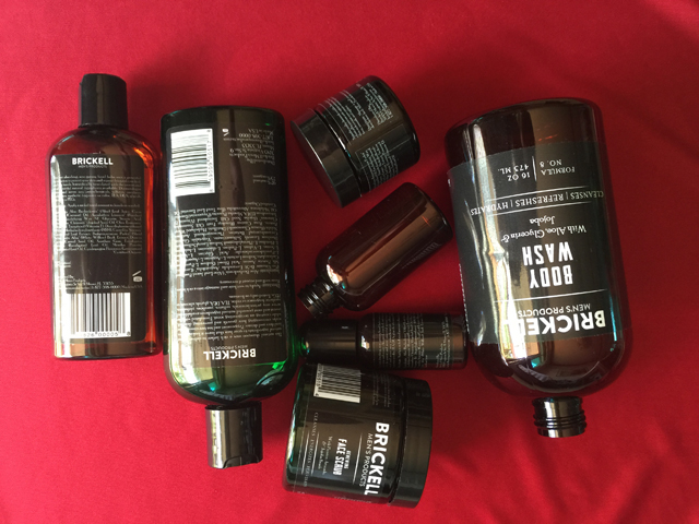 მოძრავი ეტიკეტის მოწყობილობა ბოთლებისთვის labeling.jpg