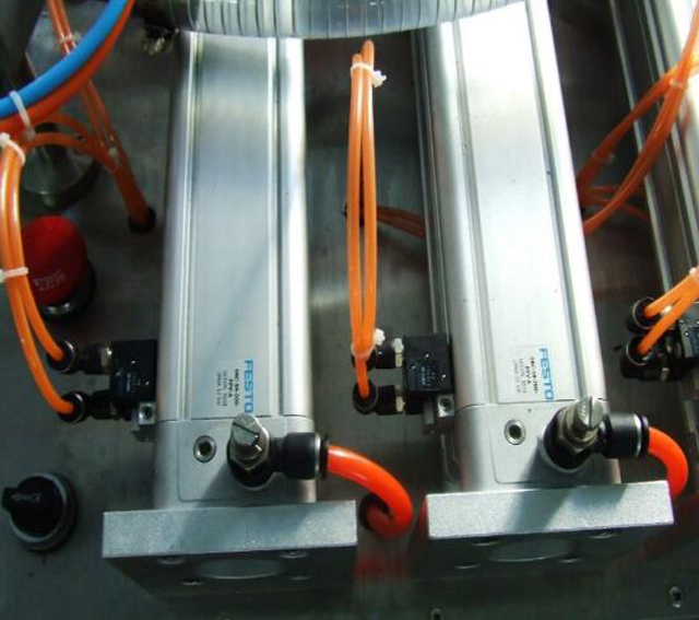 დახურეთ სურათები მანქანების შევსებისთვის.jpg