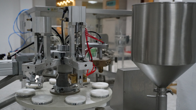 მილის შემავსებელი sealer plastic.jpg