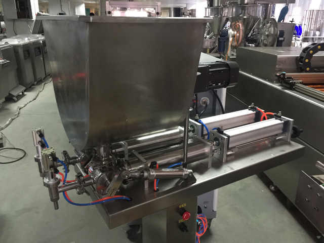 ვერტიკალური შემავსებელი მანქანის საქშენები.JPG