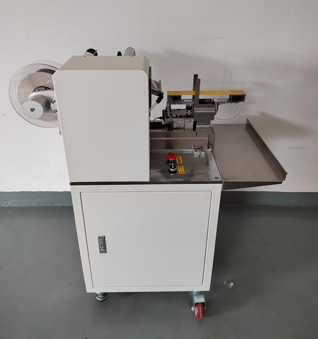 ძაღლის საკვების შესაფუთი ეტიკეტირება (5).jpg